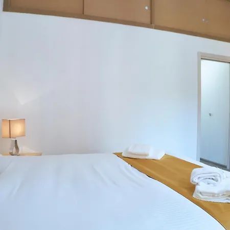 Xenia - Two-room In Fondazione Prada