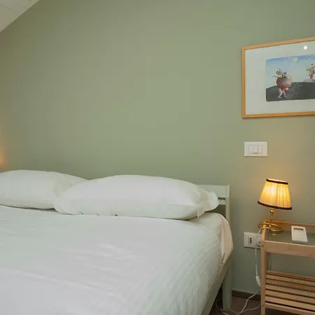 Xenia - Attic In San Siro Area Apartment *