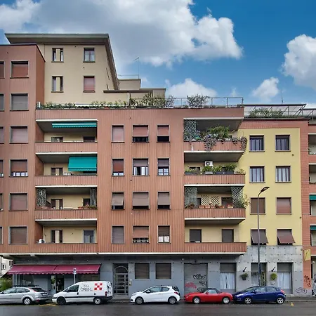 Daire Stazione Ampio E Moderno Bilocale *