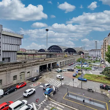 Stazione Ampio E Moderno Bilocale * Milano