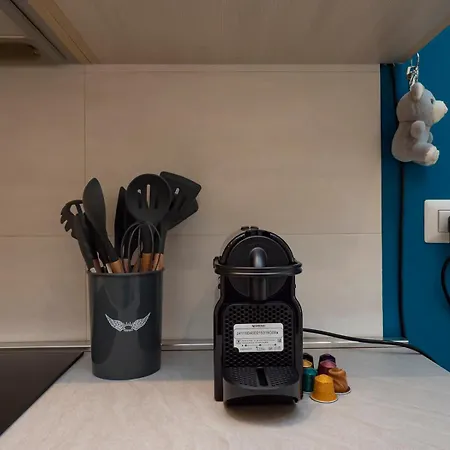 I Host - Rogoredo 49 * Милан