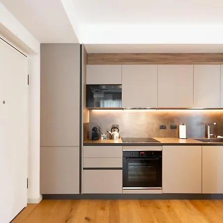 Apartment East Garden Lambrate Elegante Moderna *