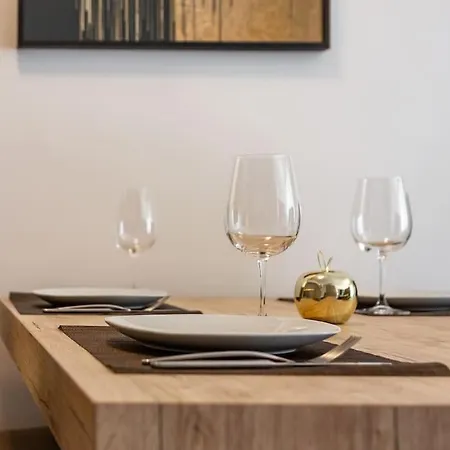 East Garden Lambrate Elegante Moderna Apartment *