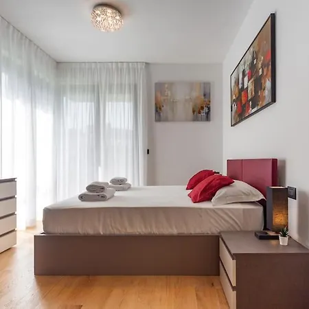 East Garden Lambrate Elegante Moderna Milano