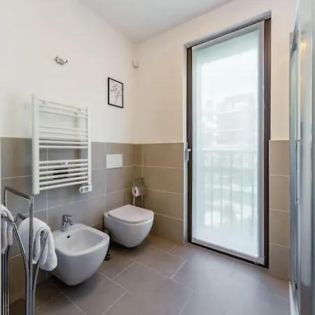 East Garden Lambrate Elegante Moderna Apartment Milan