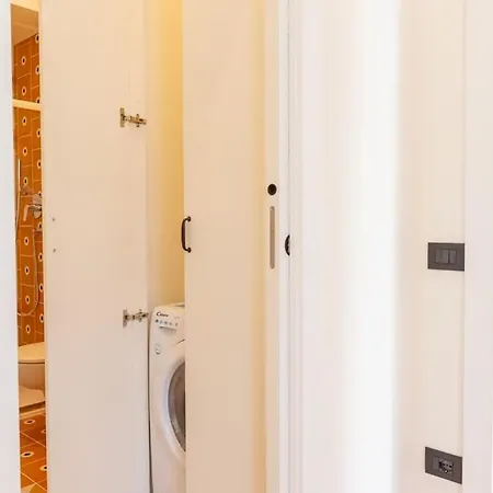 Apartment 4fo6 Navigli-duomo -yellow Chic - Milan