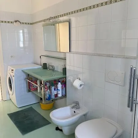 아파트 Bilocale Ultimo Piano Con Doppio Terrazzo *
