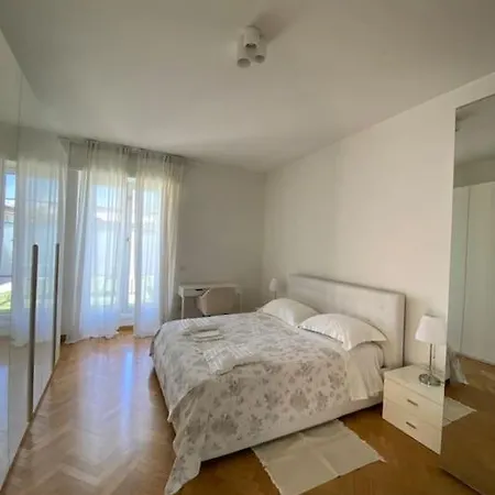 Bilocale Ultimo Piano Con Doppio Terrazzo 밀라노