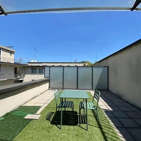 Bilocale Ultimo Piano Con Doppio Terrazzo * 밀라노