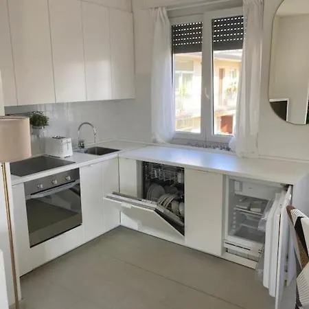 Bilocale Ultimo Piano Con Doppio Terrazzo 아파트 밀라노
