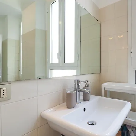 Primopiano - Stoppani Lägenhet