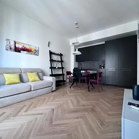 Cute And Duomo - Red מילאנו