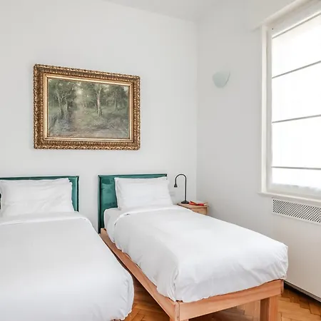 Apartment Ceradini With Balcony R&r Milan