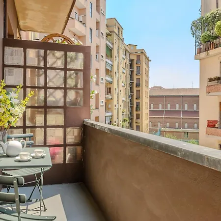 Ceradini With Balcony R&r Apartment