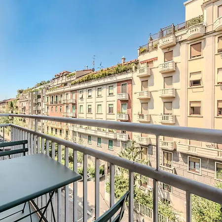 Ceradini With Balcony R&r *