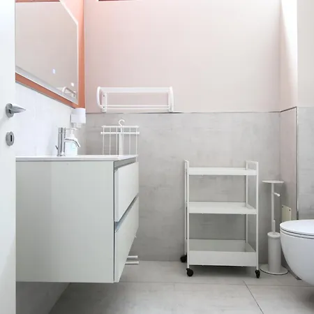 Modern Flat With Private Garden Apartment Milan