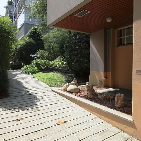 Modern Flat With Private Garden *