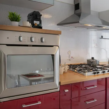 Fiore Milanese - San Siro, Fiera & Life - Rinnovamento Facciata Palazzo In Corso Apartment *