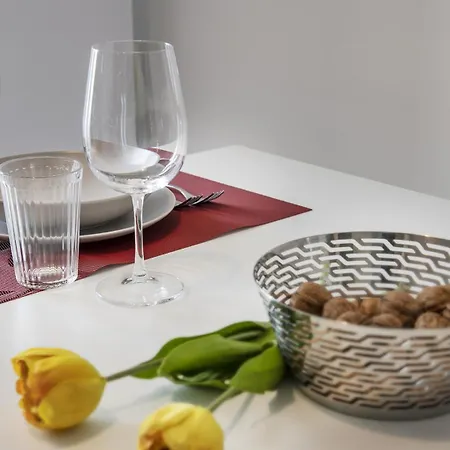 Apartment Fiore Milanese - San Siro, Fiera & Life - Rinnovamento Facciata Palazzo In Corso *