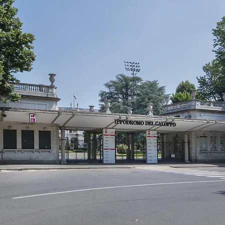 Fiore Milanese - San Siro, Fiera & Life - Rinnovamento Facciata Palazzo In Corso Apartment