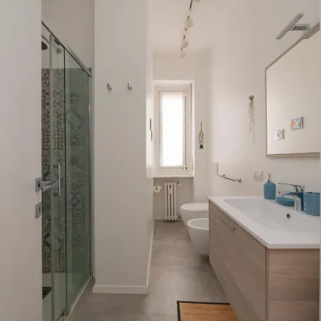 Xenia - Colorful In Citta Studi Area Apartment Milan