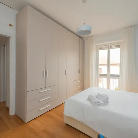 Apartment Xenia - Colorful In Citta Studi Area Milan