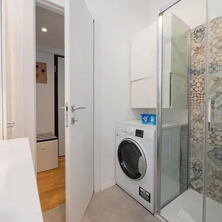 Apartment Xenia - Colorful In Citta Studi Area