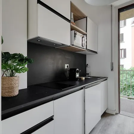 Appartement Joivy Lovely Near Citylife Milaan