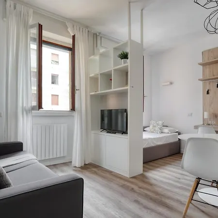 Joivy Lovely Near Citylife Апартаменты *