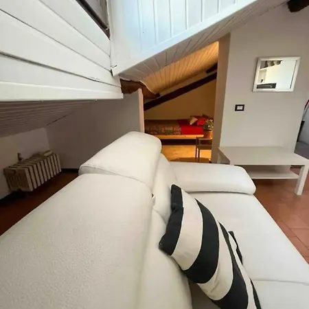 Apartment Viale Monza 90 *