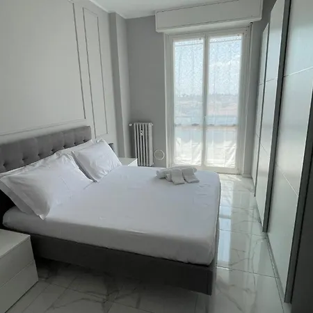 Daire Luxury 100 Mq A Stone's Throw From The Duomo
