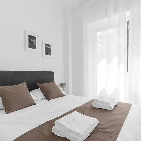 Apartment Mi Casa - In Ponte Nuovo Milan