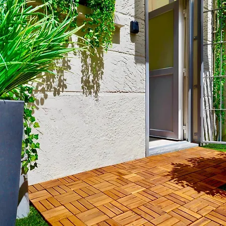 Lorianna Rock House * Milan