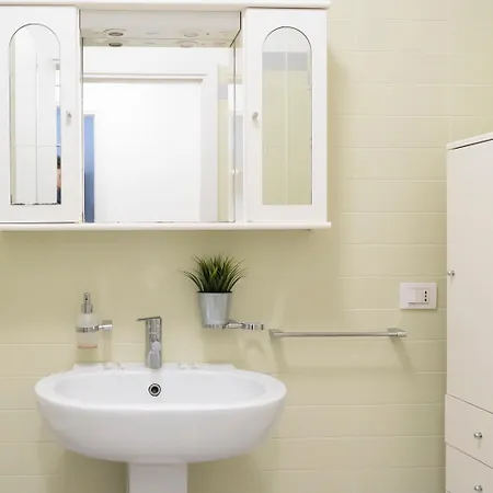 Var24 Loreto - Duomo-modern House * מילאנו