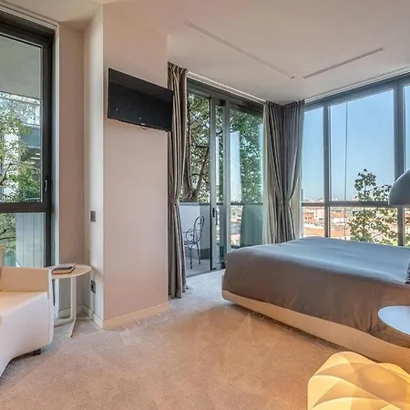 With Terrace In - What'app - 0034-611-233-784 - For Reservations! Apartment *