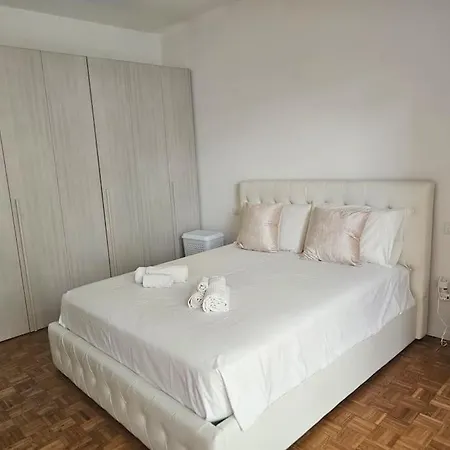 Alloggio Sarisa - * Milan