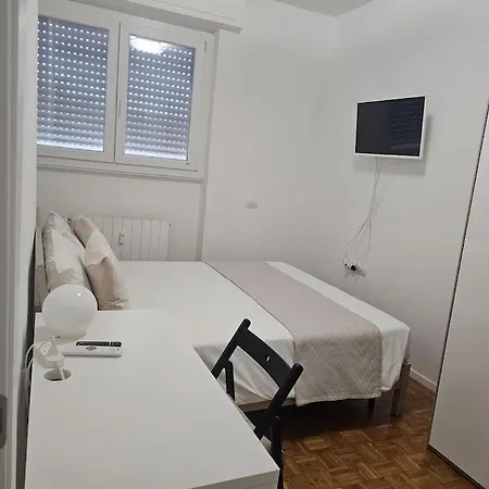 Alloggio Sarisa - * Milan