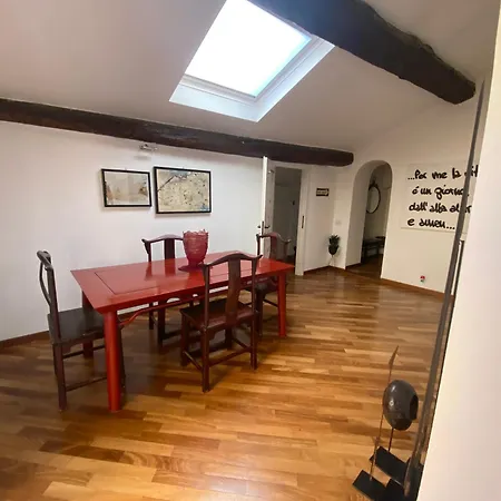 Apartment Di Charme Con Terrazzo In Brera