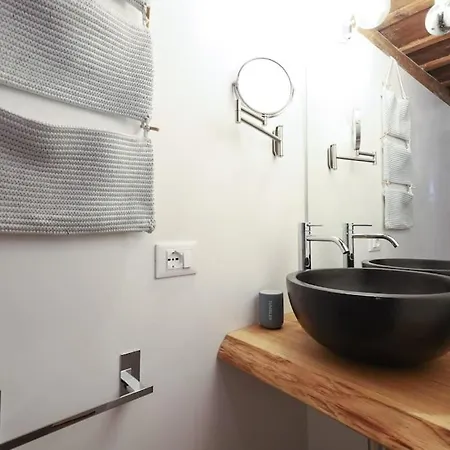 Cozy Loft Navigli, Close To Duomo And Bocconi - Italy Flat Vacation Apartment Milan