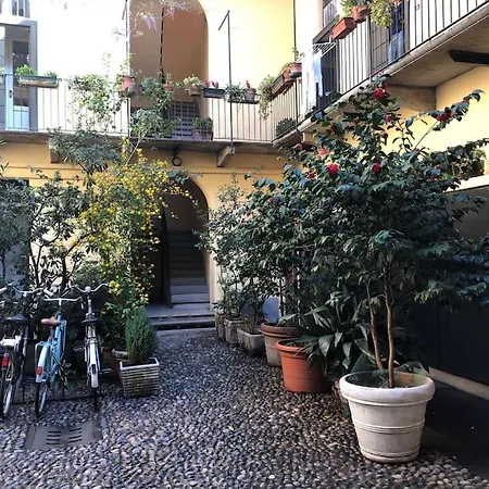 Casera Loft In The Heart Of Navigli, Close To Bocconi 아파트 밀라노