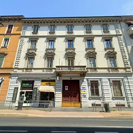 Il Cortile Sui Navigli Milan