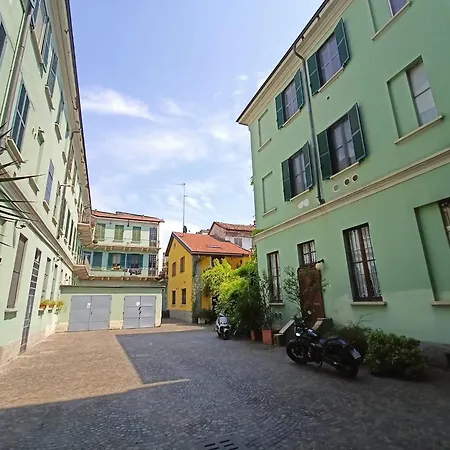 Il Cortile Sui Navigli * Milan