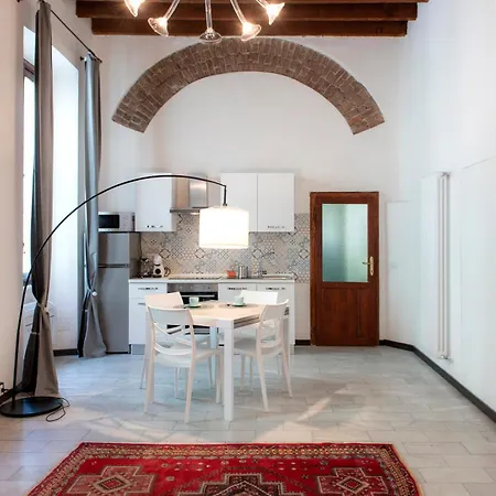 Apartment Il Cortile Sui Navigli