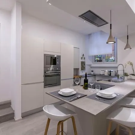 Contemporary Loft - Station Milánó