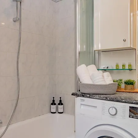 Turrohouse-duomo 12 Minutes Away