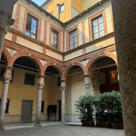 Intrho - Duomo Modern With Hammam Apartament