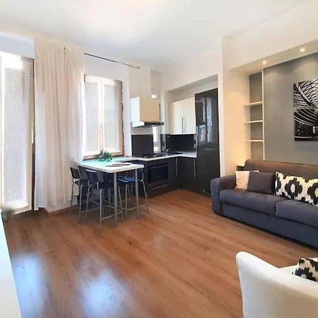 Convenienza E Ottimo Collegamento Coi Mezzi - Imbriani Urban Retreat *