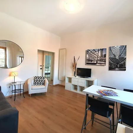 Convenienza E Ottimo Collegamento Coi Mezzi - Imbriani Urban Retreat * ميلان