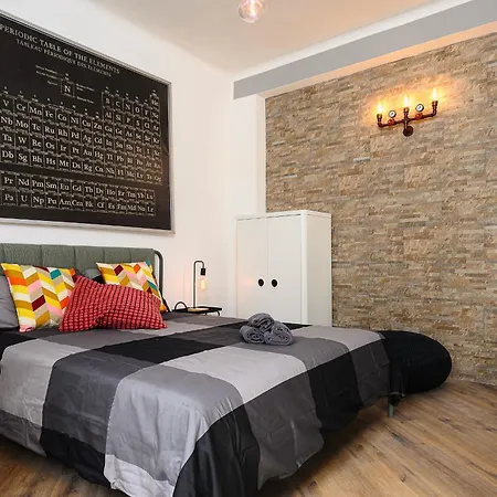 Apartment Insubria 8-2 - Monolocale Cool *