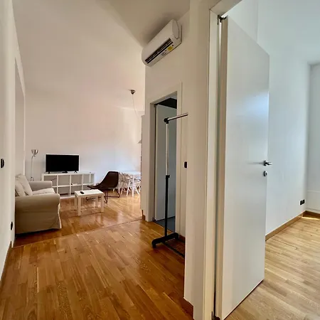 Big Comfort Isola - Garibaldi M2 M5 Apartment
